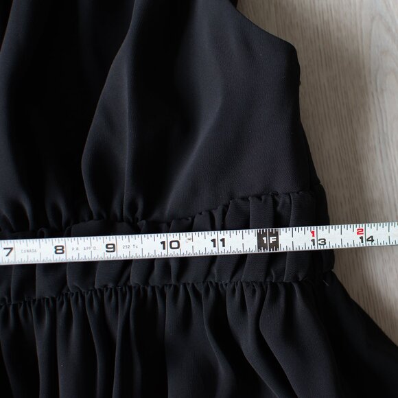 Little black dress - Picture 7 of 7